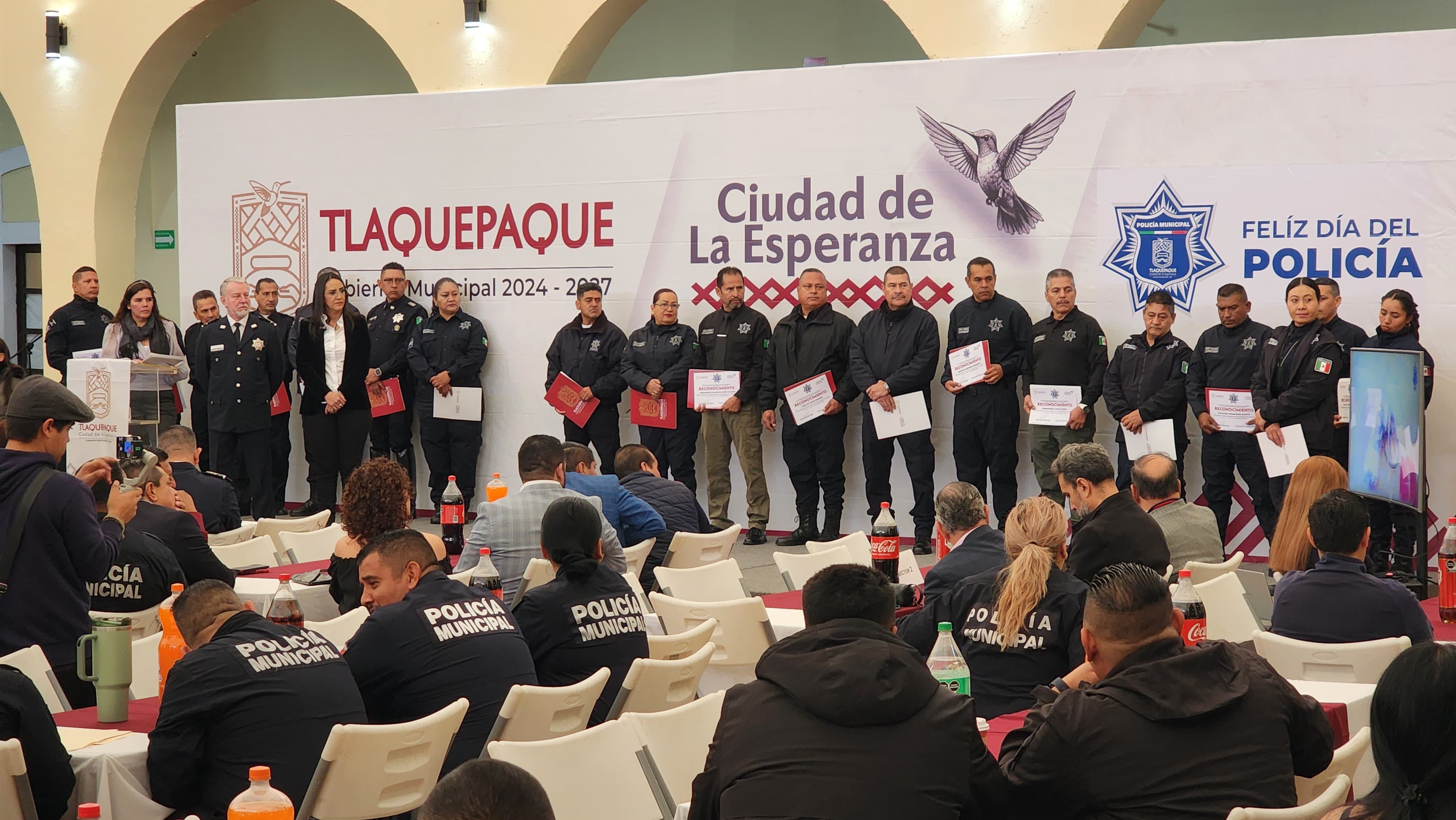 RECONOCEN POR SU DESEMPEÑO A LAS Y LOS POLICÍAS DE TLAQUEPAQUE